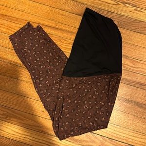 Maternity yoga pants